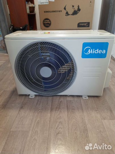 Кондиционер новый, Midea