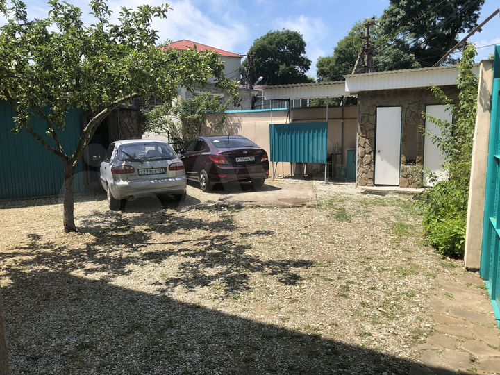 Дом 176 м² на участке 4,6 сот.