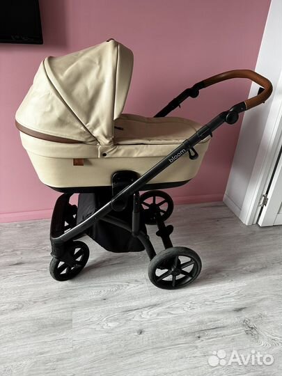 Коляска roan bloom 2 в 1