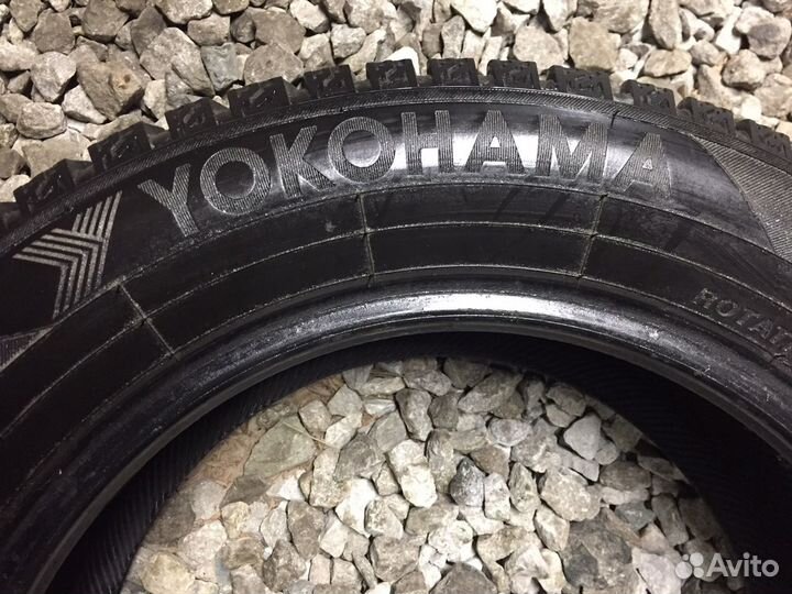 Yokohama Ice Guard IG55 215/60 R16