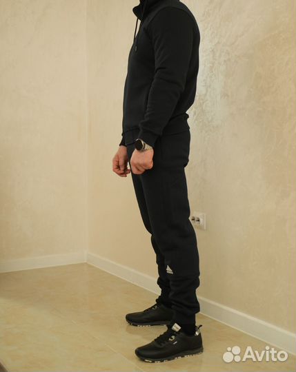 Спортивный костюм Adidas