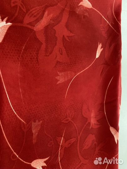 Отрез ткани шелк