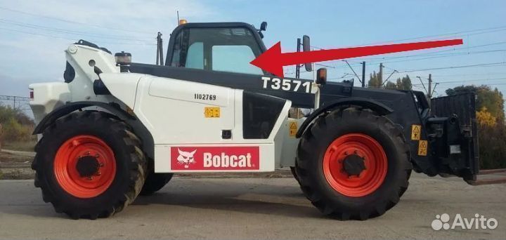 Стекло для погрузчика Bobcat T 3571, лобовое