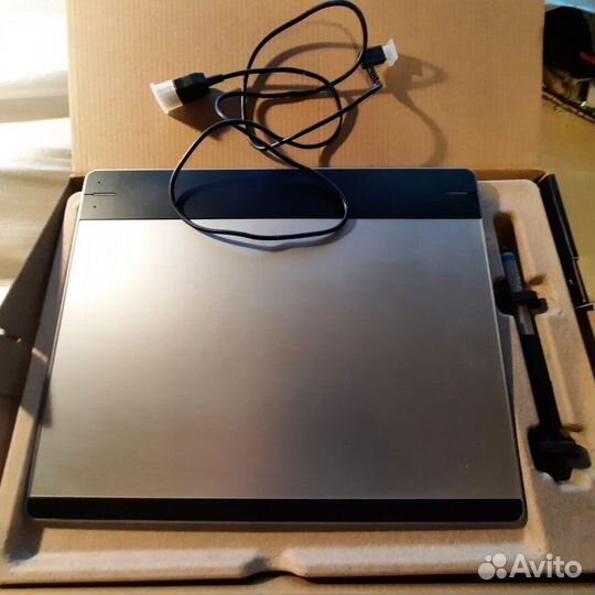 Графический планшет Wacom intuos