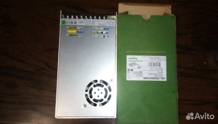 Источник питания