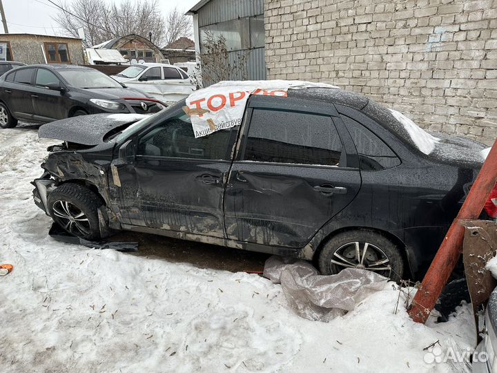 LADA Granta 1.6 МТ, 2014, битый, 109 000 км