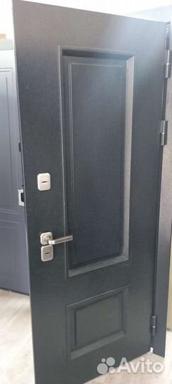 Входная дверь Люксор с терморазрывом, стеклом 86 R