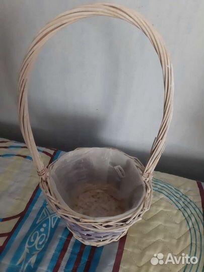 Корзина плетеная для подарков и хранения
