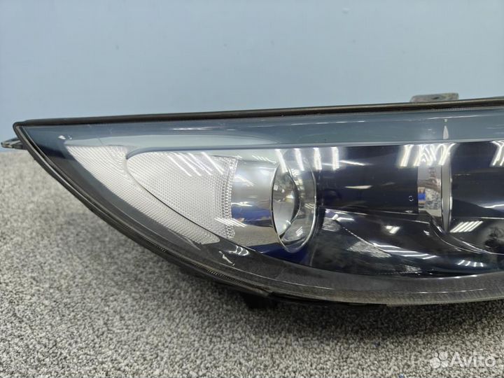 Фара правая KIA sportage 3 SL 2010-2016 галоген