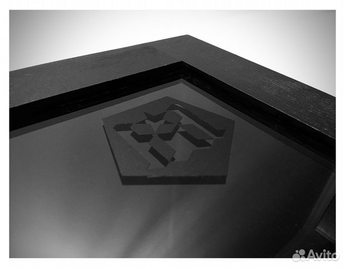 Витрина для гитары