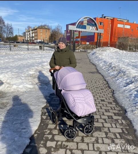 Прогулочная коляска