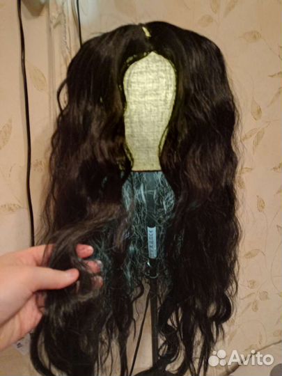 Парик женский чёрный слегка волнистые волосы бу