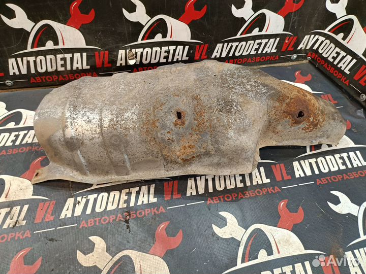 Экран тепловой глушителя Skoda Octavia Tour