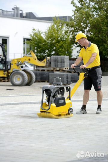 Виброплита реверсивная Wacker Neuson DPU 2550H