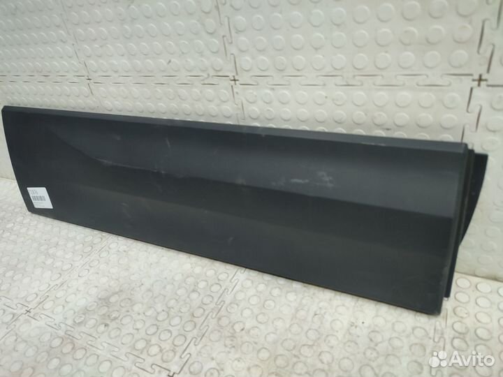 Накладка двери задняя правая Skoda Karoq 2017