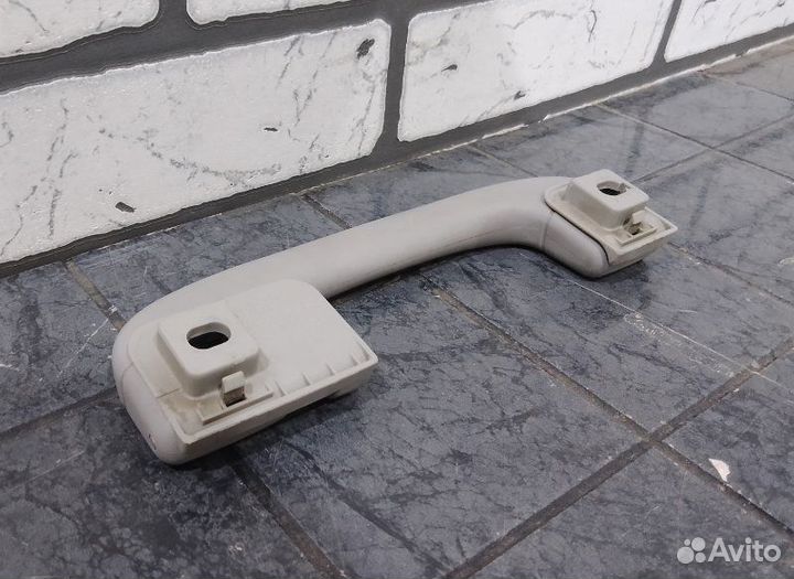 Ручка салона на потолок задняя левая Ssang Yong