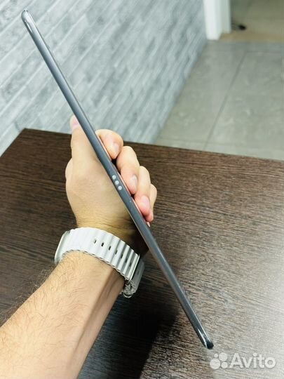 Хороший iPad Air 3 256gb LTE Sim Оригинал