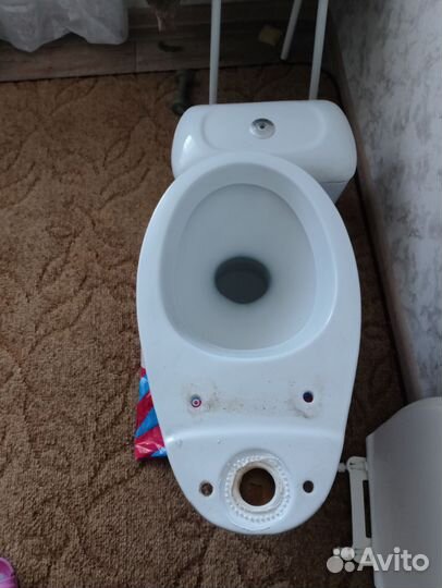 Унитазы и бачки бу