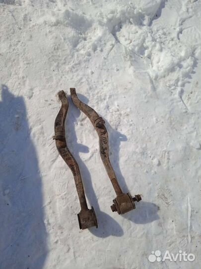 Задний рычаг Тойота Селика т18