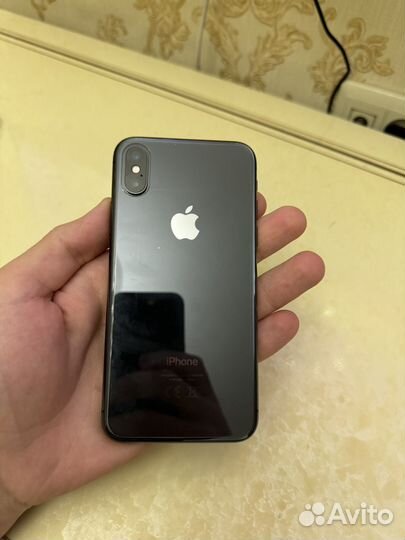 iPhone X, 64 ГБ