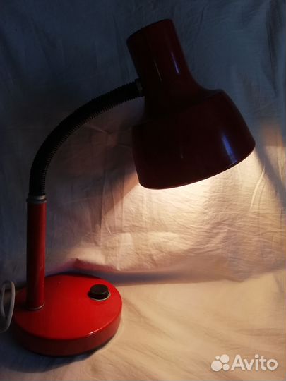 Лампа настольная