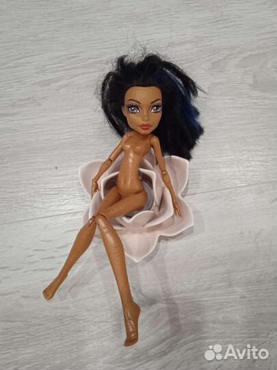 Кукла monster high