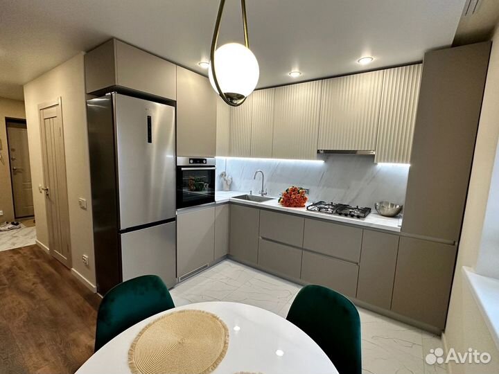 Прямой Кухонный гарнитур на заказ в Челябинске