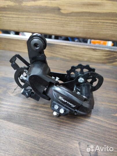 Переключатель скоростей задний Shimano RD-TY300