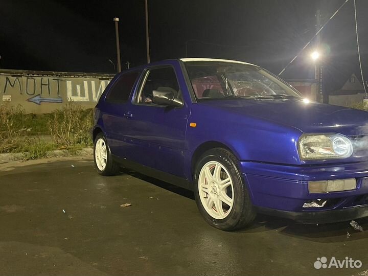 Volkswagen Golf 1.6 МТ, 1995, 300 000 км