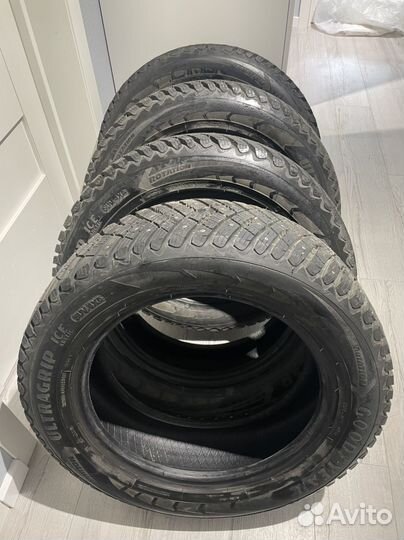 Goodyear UltraGrip Ice Arctic SUV 225/60 R18 104T