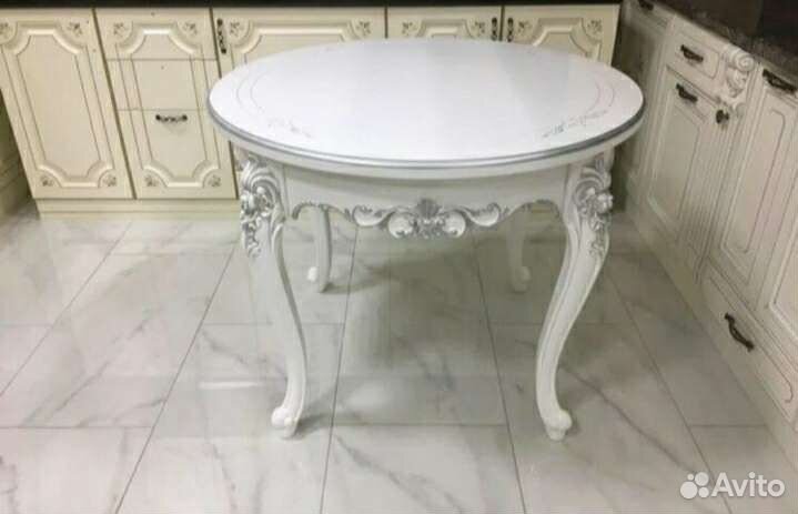 Кухонный стол