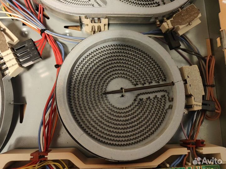 Конфорки варочной панели Electrolux ehs60200p