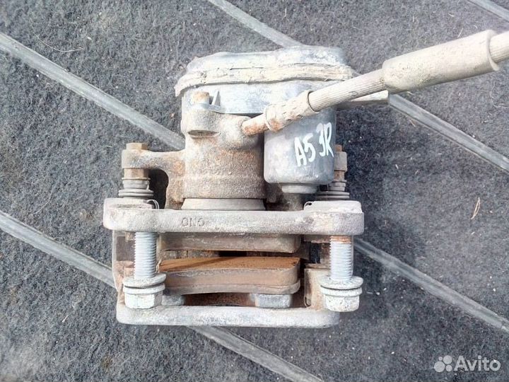 Суппорт задний правый Audi A5 купе 3.2 2008