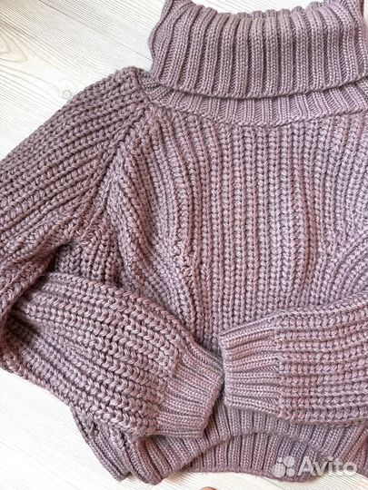 Свитер женский