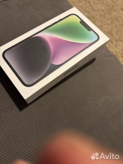 Коробка от iPhone 14