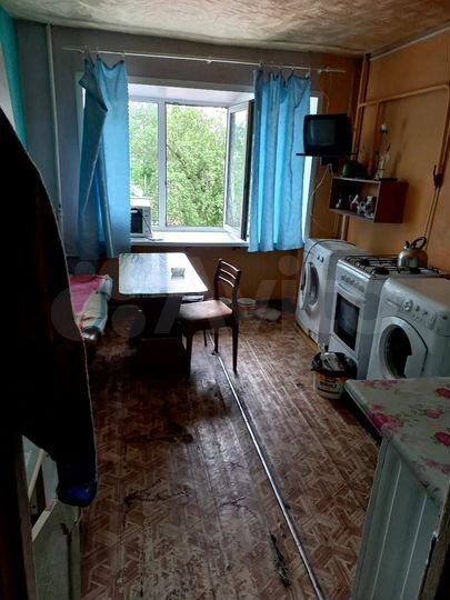 Комната 12 м² в 6-к., 3/5 эт.