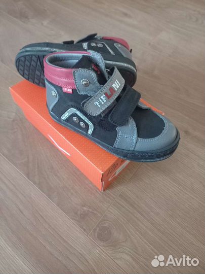 Ботинки детские