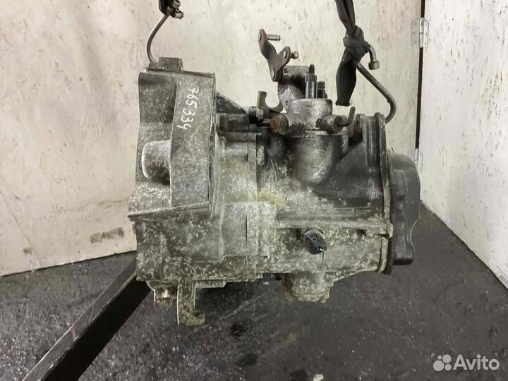 МКПП (механическая коробка переключения передач) V