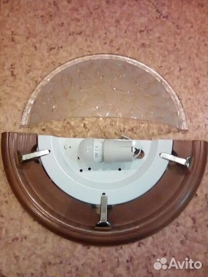 Светильник для ванной