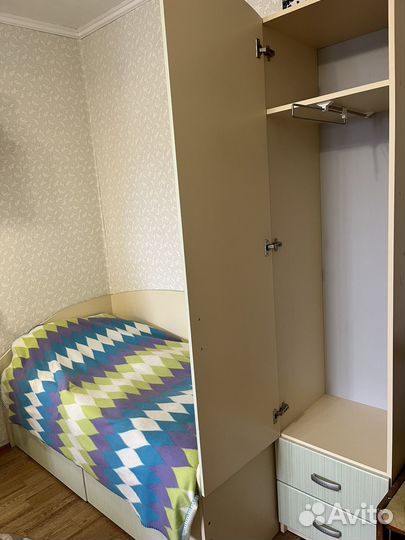 Спальный гарнитур