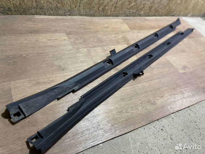 Накладка на порог наружная Subaru Forester 4 SJ5