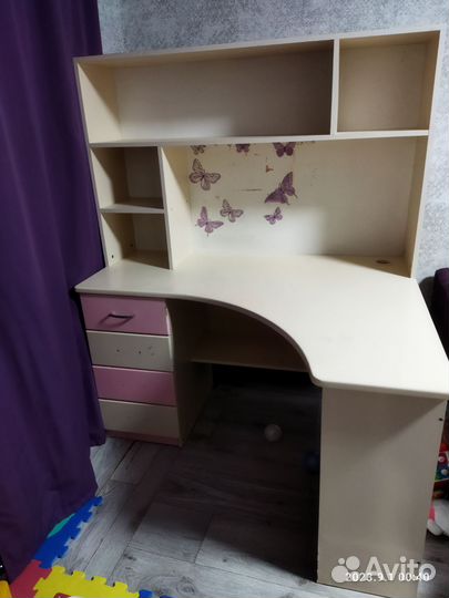 Компьютерный стол