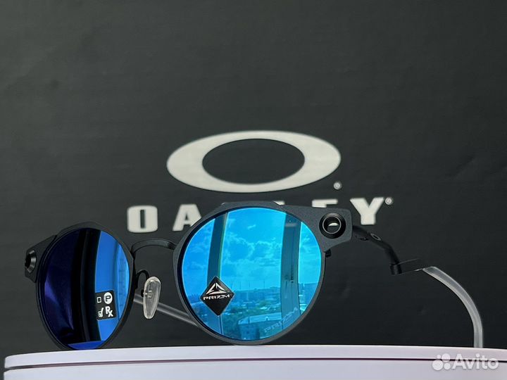 Солнцезащитные очки Oakley Deadbolt Sapphire