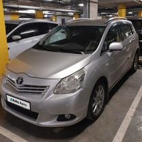 Toyota Verso 1.8 CVT, 2009, 257 000 км, с пробегом, цена 975 000 руб.