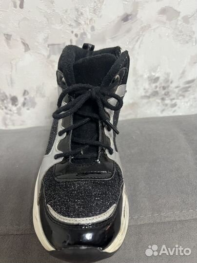 Демисезонные ботинки б/у для девочки 34р-р