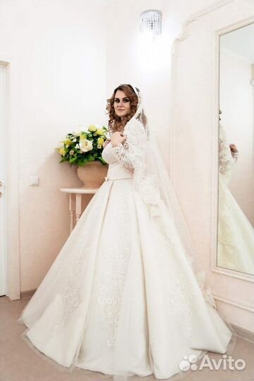 Свадебное платье