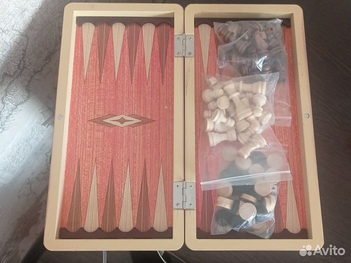 Шахматы нарды шашки 3 в 1