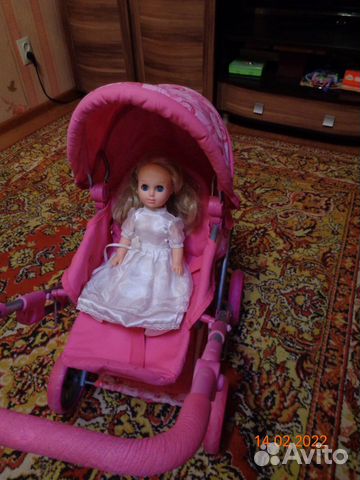 Коляска и стульчик для кормления