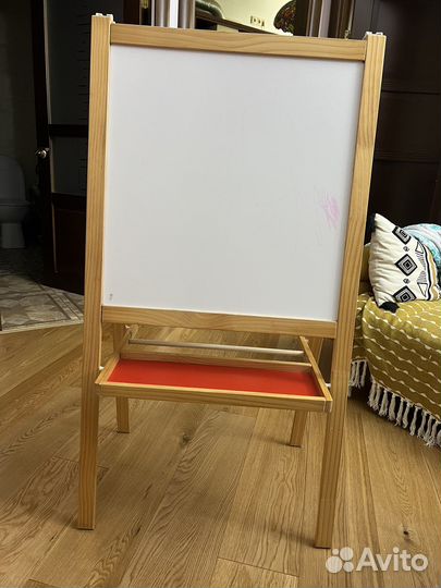 Мольберт, доска для рисования
