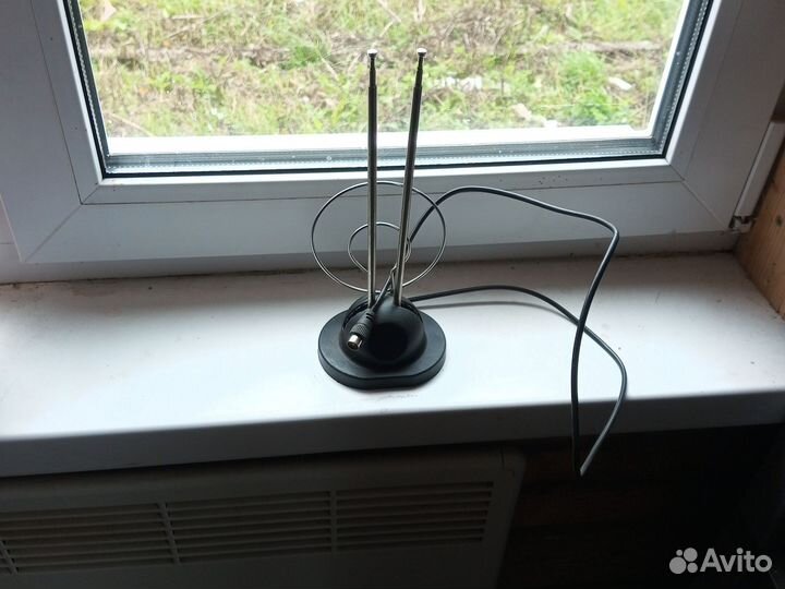 Антенна для тв комнатная